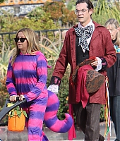 ashley-tisdale-greets-guests-as-she-hosts-a-halloween-party-at-her-home-in-los-angeles-311022_7.jpg