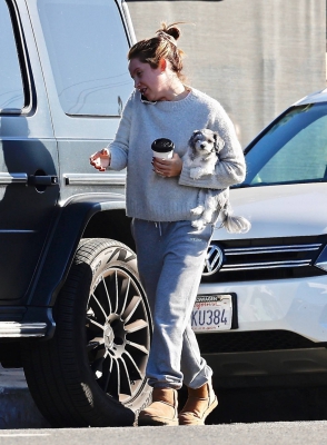 Ashley-Tisdale---Brings-her-dog-along-on-a-mid-day-coffee-run-in-Studio-City-04.jpg