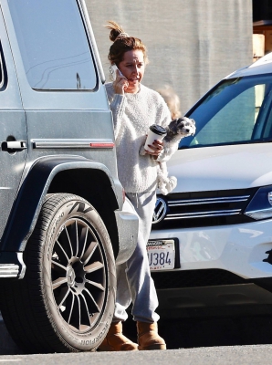 Ashley-Tisdale---Brings-her-dog-along-on-a-mid-day-coffee-run-in-Studio-City-07.jpg