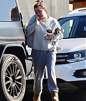 Ashley-Tisdale---Brings-her-dog-along-on-a-mid-day-coffee-run-in-Studio-City-05.jpg